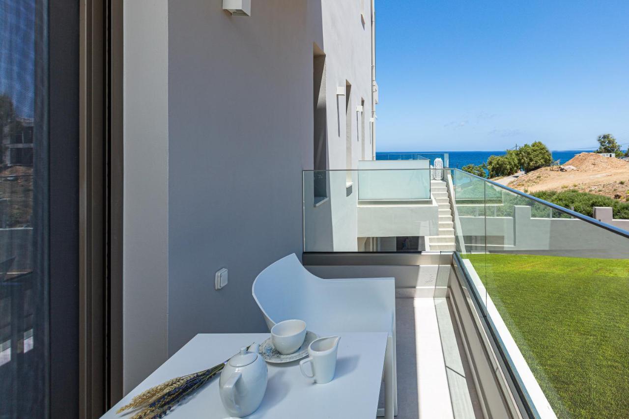 Lagoon Seaside Villa, Sumptuous Retreat,By Thinkvilla Panormos  ภายนอก รูปภาพ